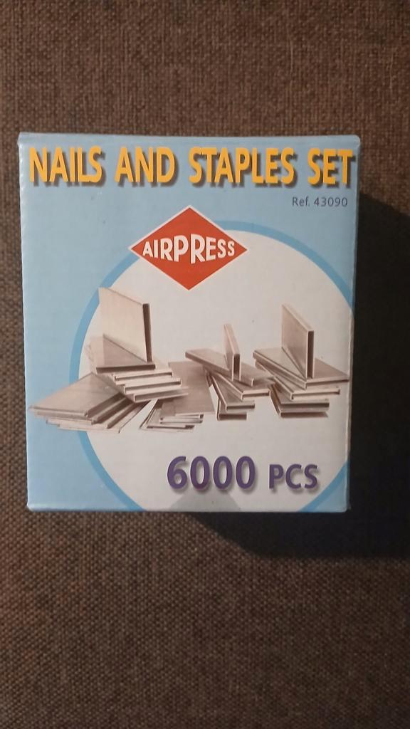 Airpress Spijkers en Nietjes Set 6000 stuks - Diverse Maten, Doe-het-zelf en Verbouw, IJzerwaren en Bevestigingsmiddelen, Nieuw