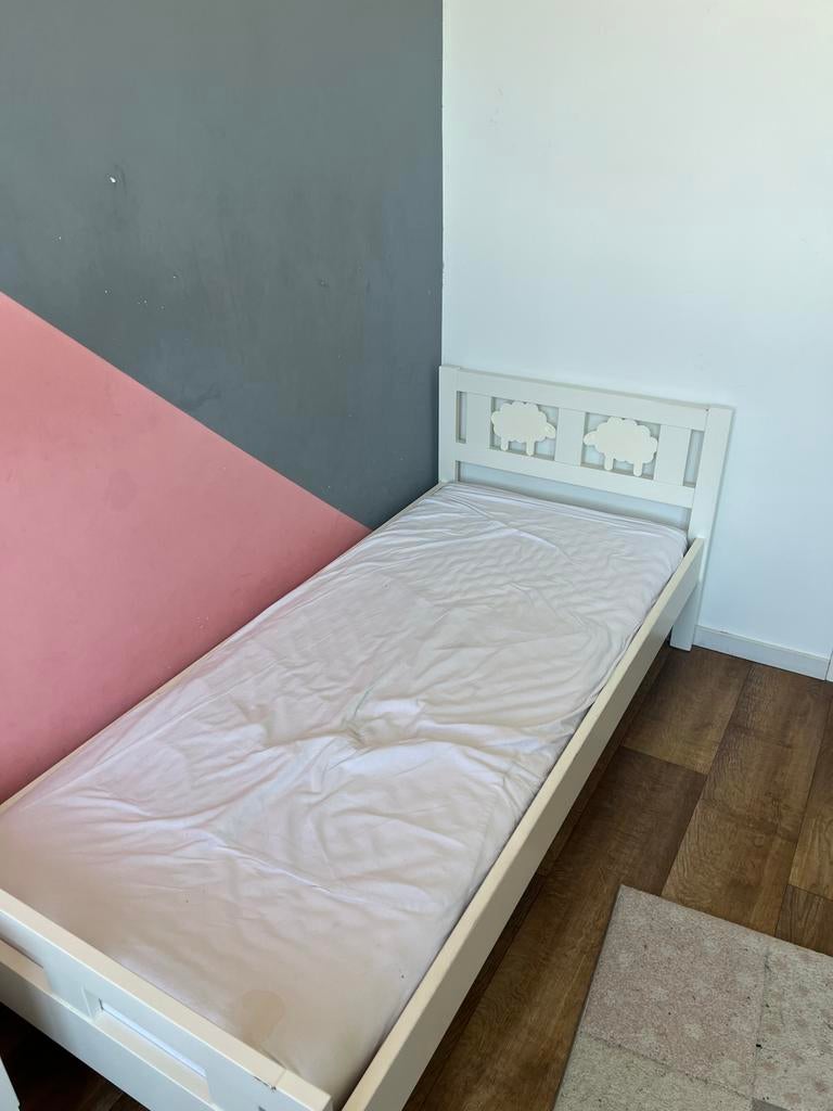 2 IKEA peuterbedden met lichte gebruikersschade, Ophalen, Gebruikt, Minder dan 140 cm, Minder dan 70 cm