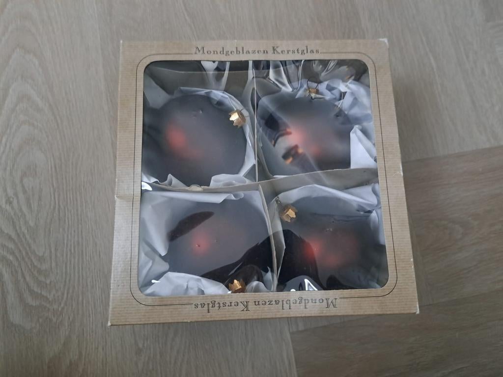4 kerstballen 10 cm donkerbruin bruin mat - C1, Ophalen of Verzenden, Nieuw