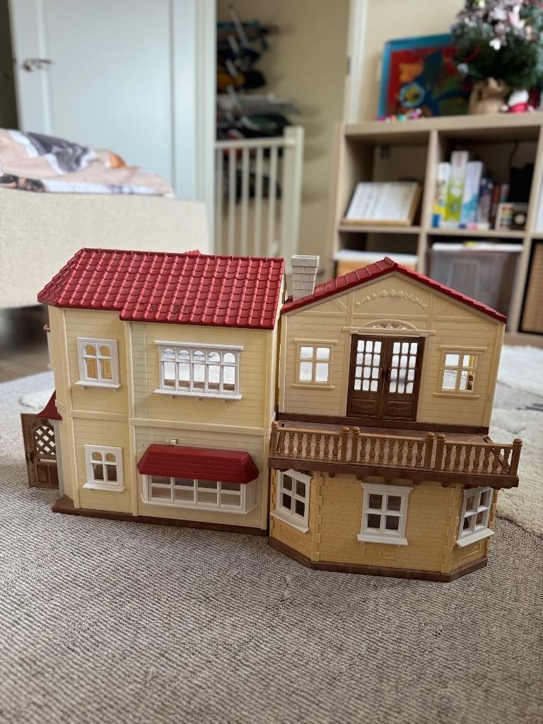 Sylvanian Families huizen met veel accessoires, Kinderen en Baby's, Speelgoed | Poppenhuizen, Ophalen, Gebruikt, Poppenhuis