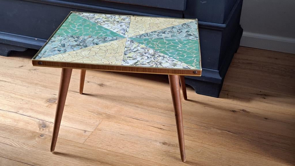 Retro vintage tafel | bijzettafel | mozaiek blad, Minder dan 45 cm, Minder dan 55 cm, Gebruikt, Ophalen of Verzenden