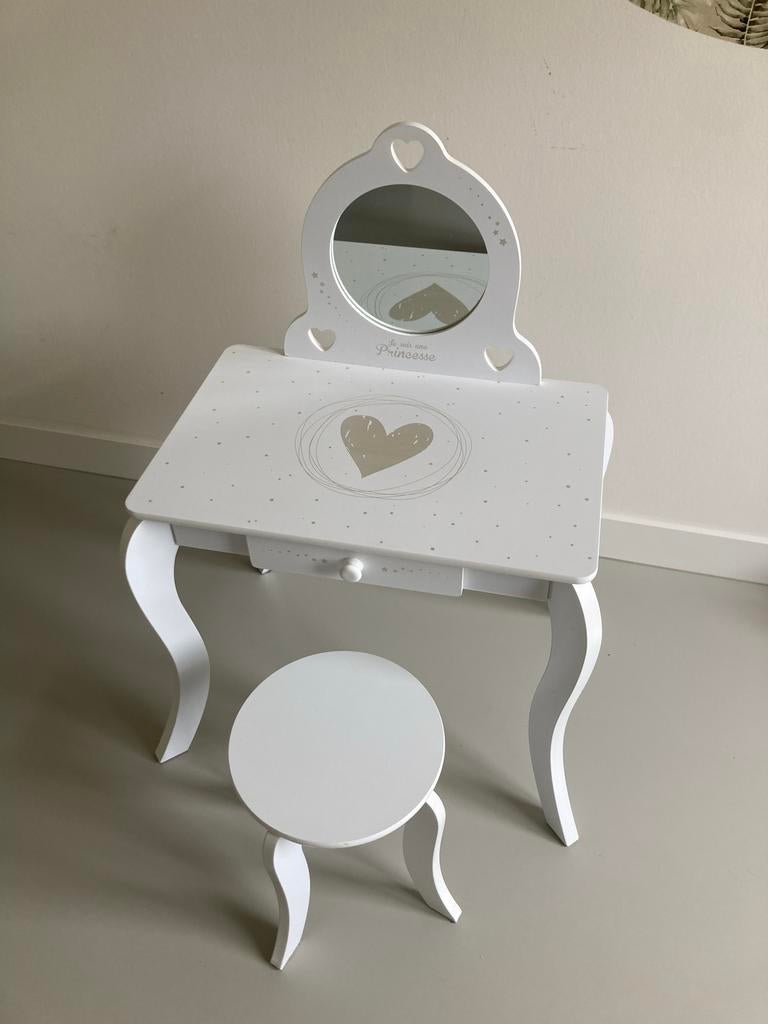 Kinder kaptafel met spiegel en krukje - ziet eruit als nieuw, Huis en Inrichting, Tafels | Kaptafels, Ophalen, Minder dan 50 cm