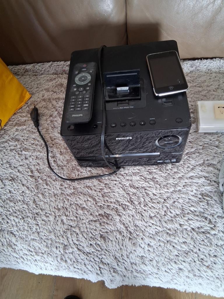 Philips microset met iPod/iPhone dock, Ophalen of Verzenden