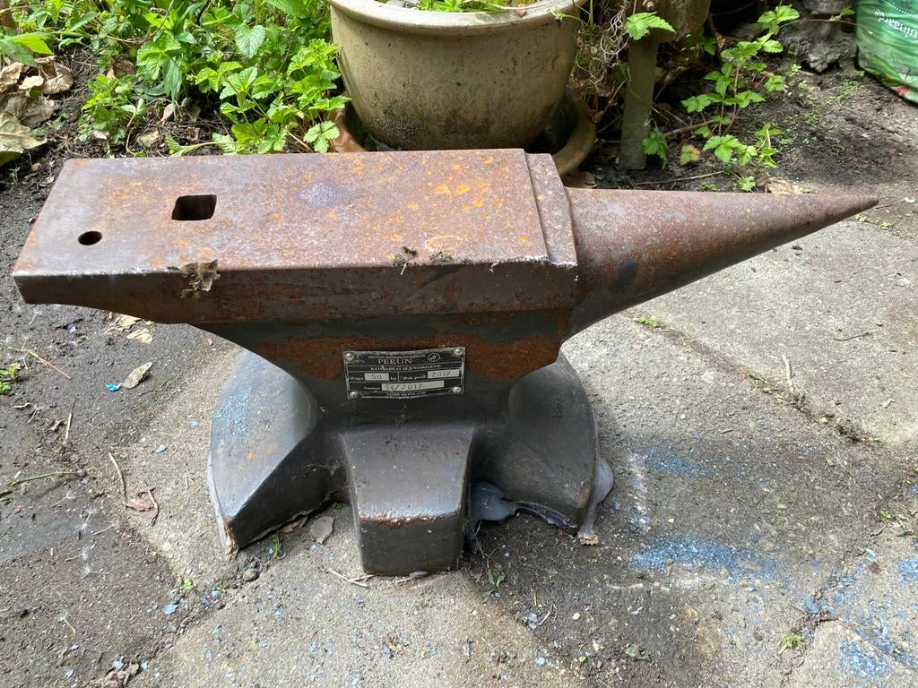 Perun aambeeld 50 kg, bouwjaar 2017, in goede staat, Ophalen, Zo goed als nieuw