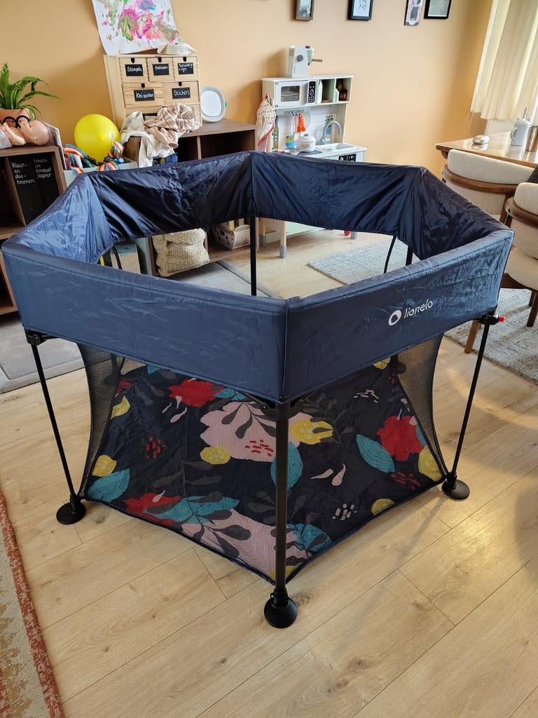 Inklapbare box voor baby | Lionelo, Kinderen en Baby's, Boxen, Ophalen, Zo goed als nieuw, Overige vormen, Boxkleed