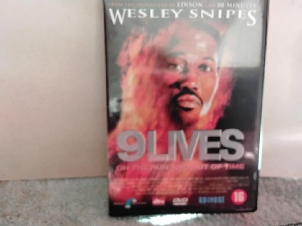9  LIVES   WESLEY  SNIPES, Alle leeftijden, Verzenden, Zo goed als nieuw