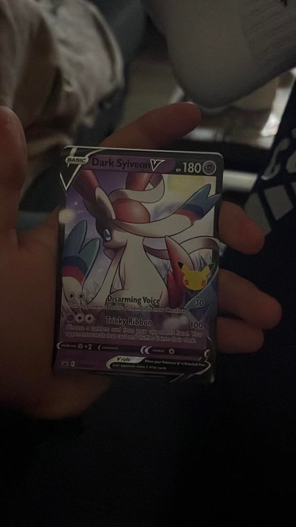 Dark sylveon V, Ophalen of Verzenden, Zo goed als nieuw