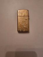 Gouden aansteker met sierlijk patroon, Verzamelen, Rookartikelen, Aanstekers en Luciferdoosjes, Ophalen of Verzenden, Gebruikt