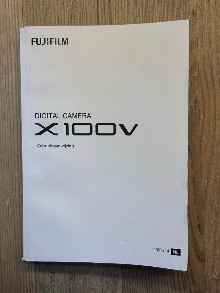 Handleiding Fujifilm X100V - Nederlandstalig, Ophalen of Verzenden, Zo goed als nieuw