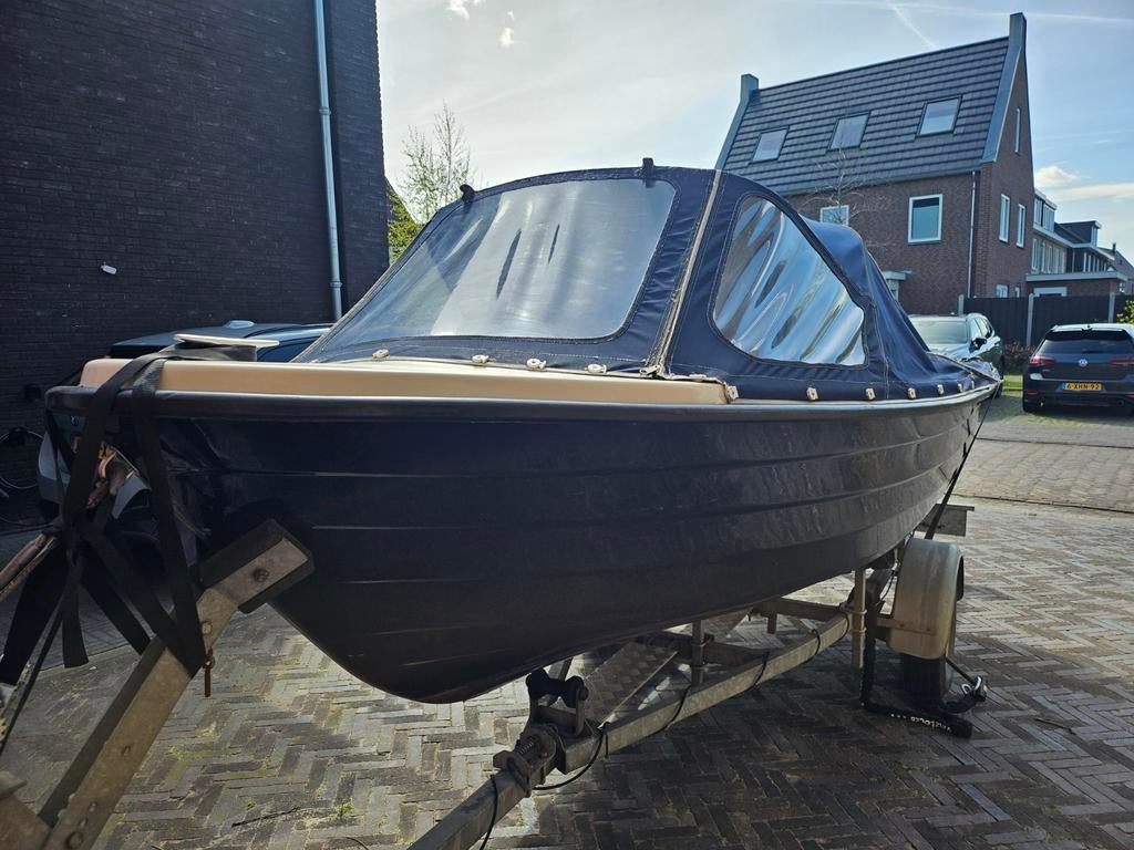 Garda Capri sloep met 9.9pk Yamaha en Kalf kanteltrailer, Watersport en Boten, Sloepen, Ophalen, Gebruikt, Tot 10 pk, 3 tot 6 meter