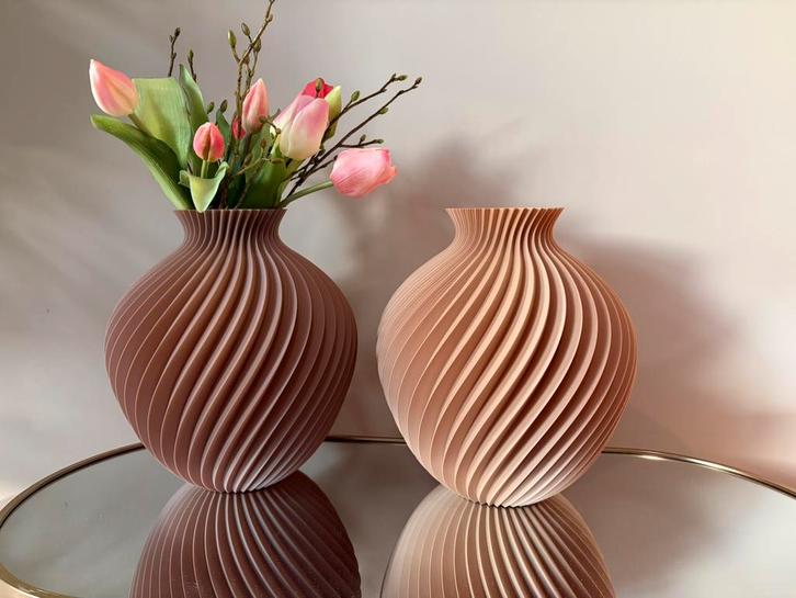 Vazen 3d design, Huis en Inrichting, Woonaccessoires | Vazen, Nieuw, Overige kleuren, Minder dan 50 cm, Glas, Ophalen of Verzenden