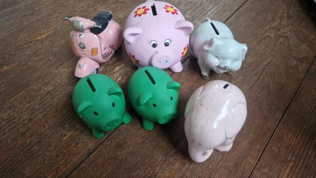 Leuke spaarpotten: varkens, olifant en scooter, Ophalen of Verzenden, Gebruikt, Overige materialen, Dier