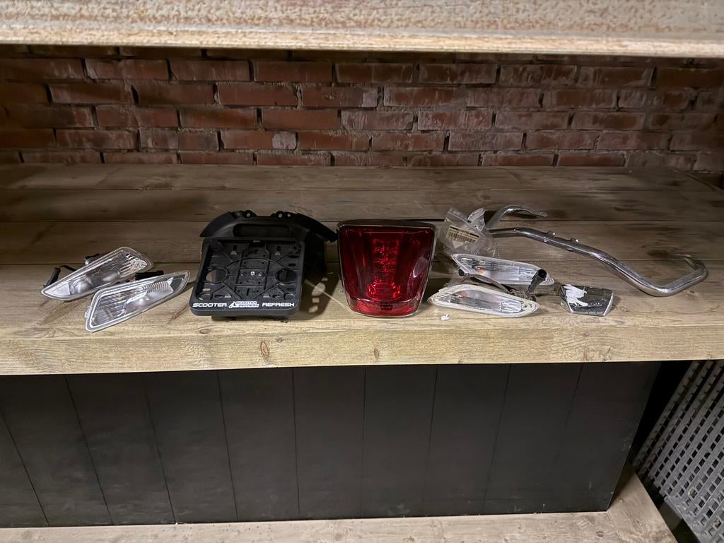 Vespa sprint onderdelen, Ophalen, Zo goed als nieuw, Overige typen, Vespa