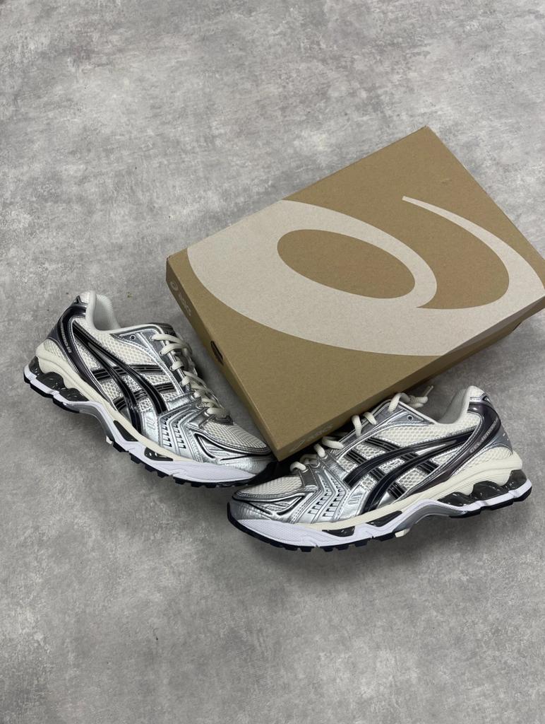 ASICS GEL-KAYANO 14 - Zilver/Wit Sneakers, Ophalen of Verzenden, Nieuw, Wit, Sneakers of Gympen