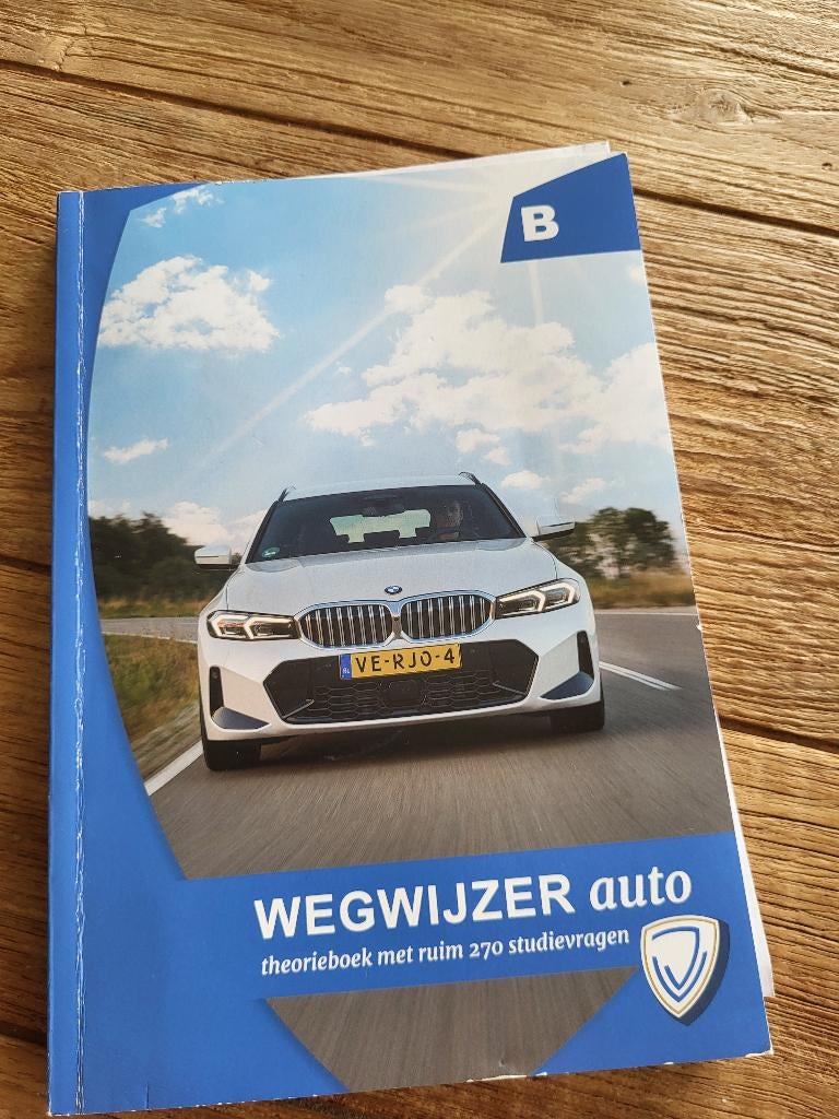 Theorieboek wegwijzer auto, Ophalen of Verzenden, Zo goed als nieuw, Algemeen, Onbekend
