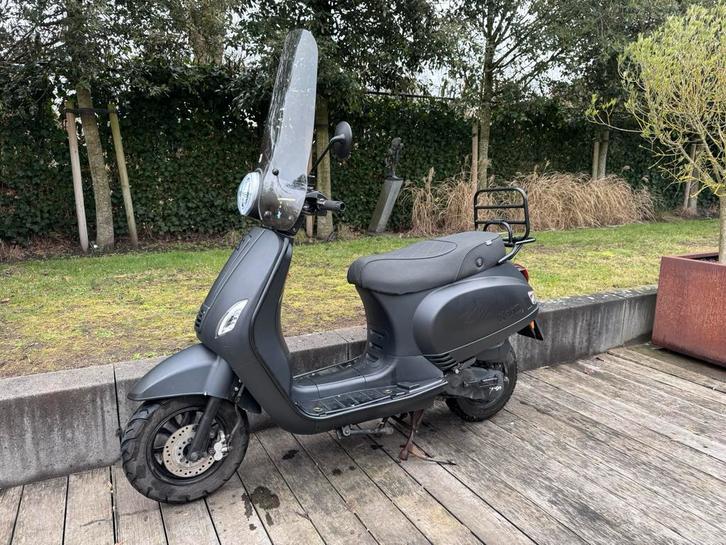 AGM VX50 scooter 2020, Fietsen en Brommers, Snorfietsen en Snorscooters, Benzine, Ophalen