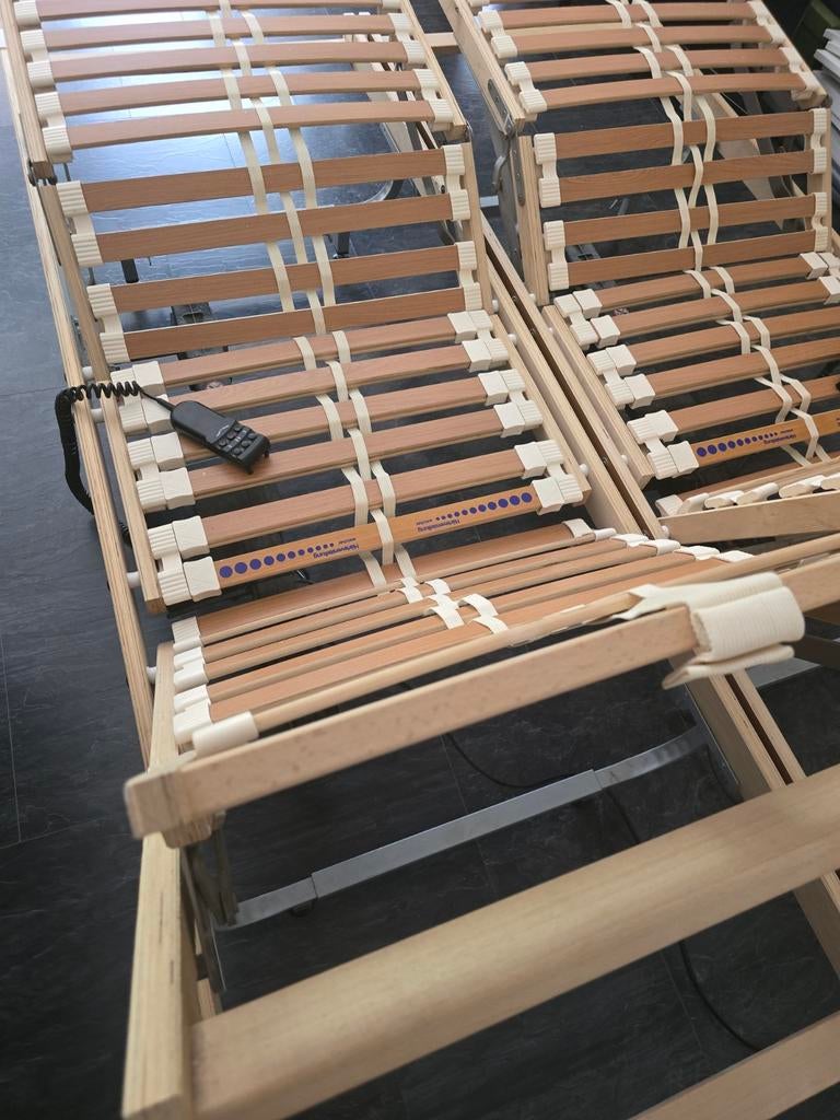 2x Elektrische lattenbodem DEWERT DUOMAT 6 (sterke A-merk), Ophalen, Gebruikt, Tweepersoons, 140 cm