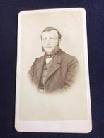 CDV, Man, W.C. VAN DIJK, UTRECHT, zeer oud, dun karton, Ophalen of Verzenden, Voor 1940, Gebruikt, Foto