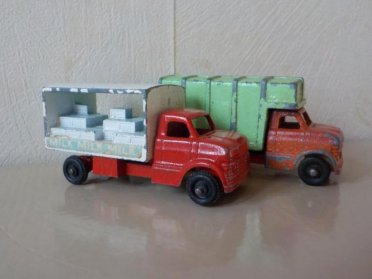 2 modellen Lone Star TUF-Tots paardentrailer en melkwagen, Hobby en Vrije tijd, Modelauto's | 1:87, Gebruikt, Bus of Vrachtwagen