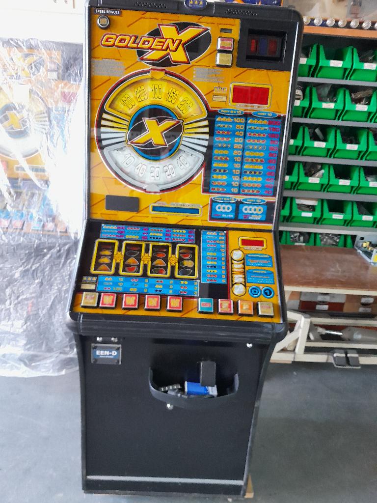 3e  GOLDEN X    Bell Fruit MK1., Verzamelen, Automaten | Gokkasten en Fruitautomaten, Euro, Ophalen, Gebruikt, Met sleutels