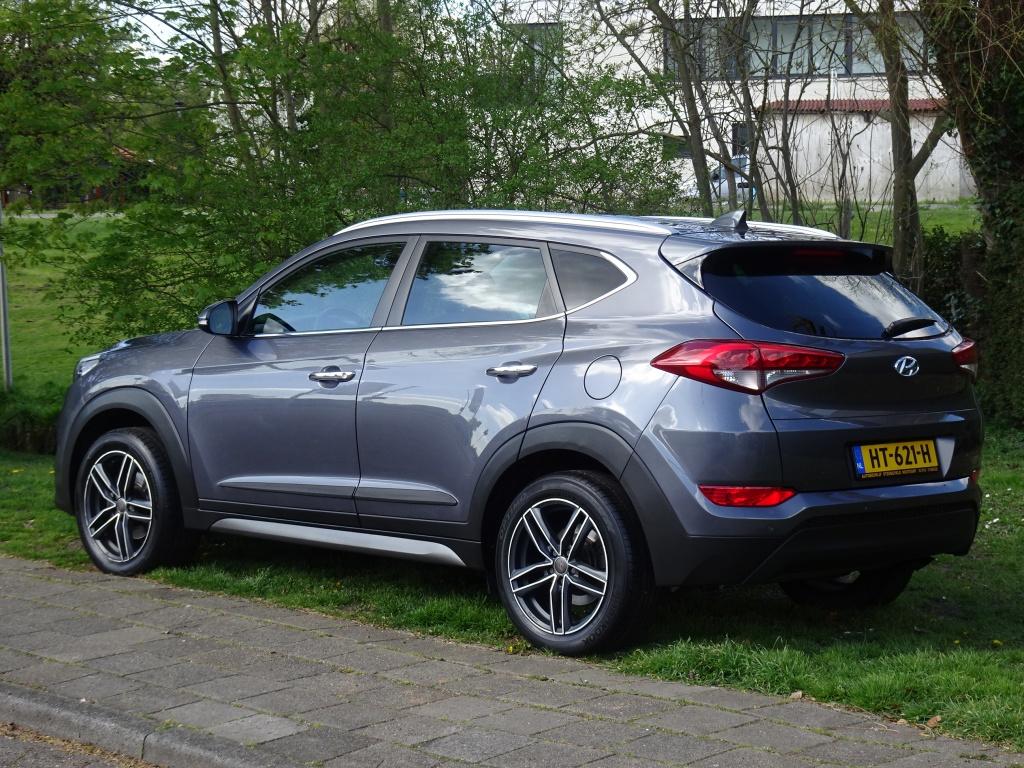 Hyundai Tucson 1.6 GDi Premium met Navi, Camera en Stoelverk, Keurmerk '100% Onderhouden', Gebruikt, 4 cilinders, 132 pk