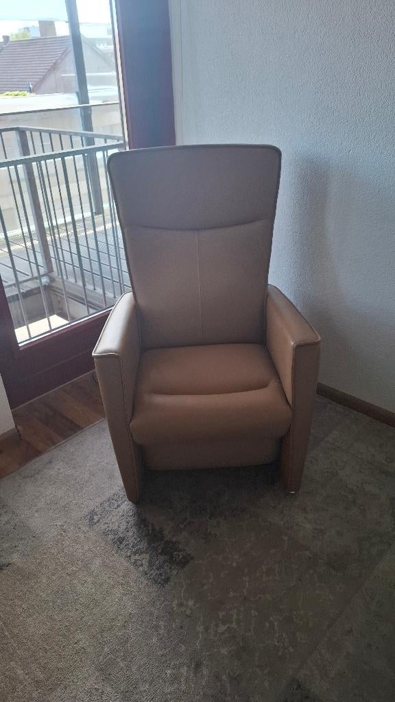 Prominent sta op stoel, Ophalen, Minder dan 75 cm, Leer, Zo goed als nieuw