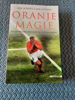 Oranje Magie - Mik Schots & Jan Luitzen (Paperback), Ophalen of Verzenden, Gelezen, Mik Schots & Jan Luitzen, Balsport