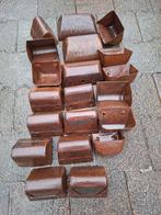 dwerggeiten stalinrichting bakjes ruifjes drinknippels, Geslacht onbekend, Geit, 3 tot 5 jaar