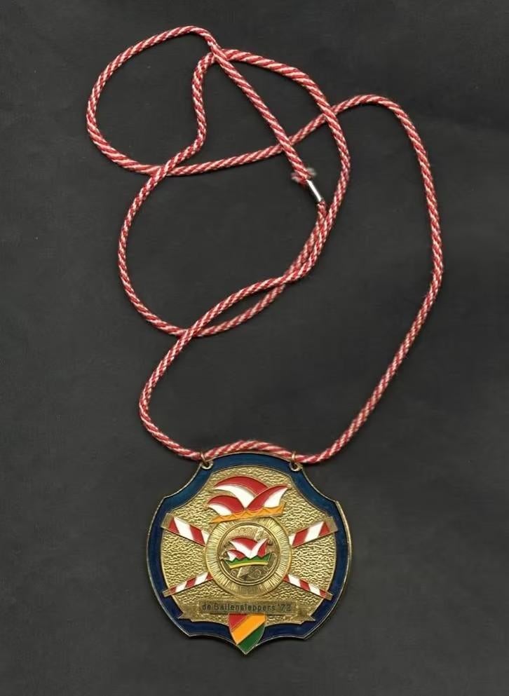 Eibergen Carnaval Medaille De Ballensleppers 1972., Verzamelen, Ophalen of Verzenden, Zo goed als nieuw