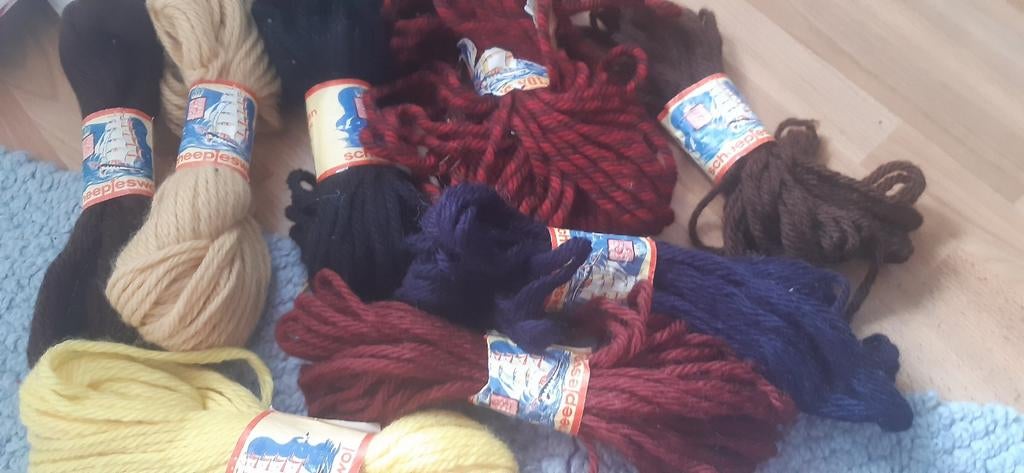 Nieuwe strengen Scheepjes echte Scheerwol 100 %, Hobby en Vrije tijd, Breien en Haken, Ophalen of Verzenden, Nieuw, Breien of Haken