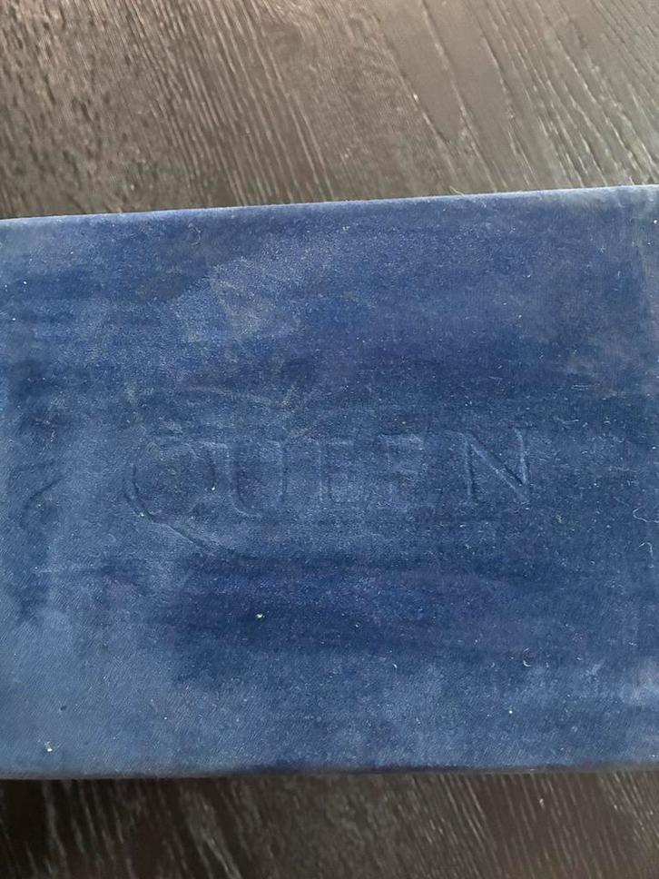 Queen boxset The Crown Jewels 25th anniversary, Cd's en Dvd's, Cd's | Pop, Gebruikt, 1980 tot 2000, Boxset, Ophalen of Verzenden