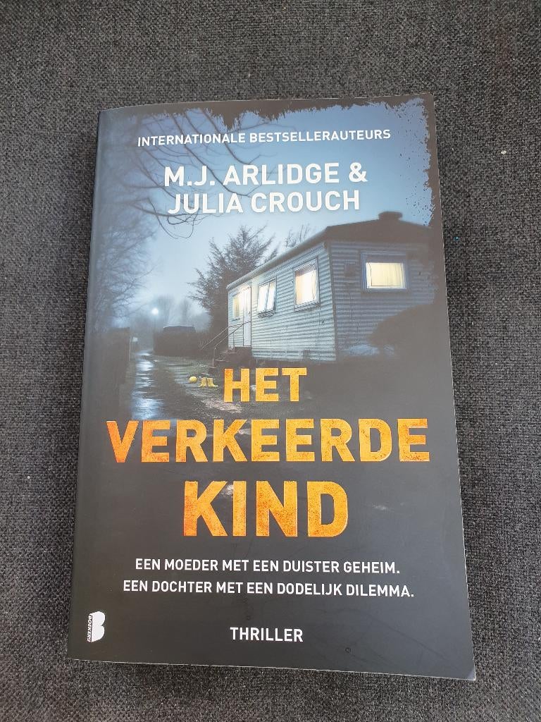    M.J. Arlidge, Ophalen of Verzenden, Zo goed als nieuw