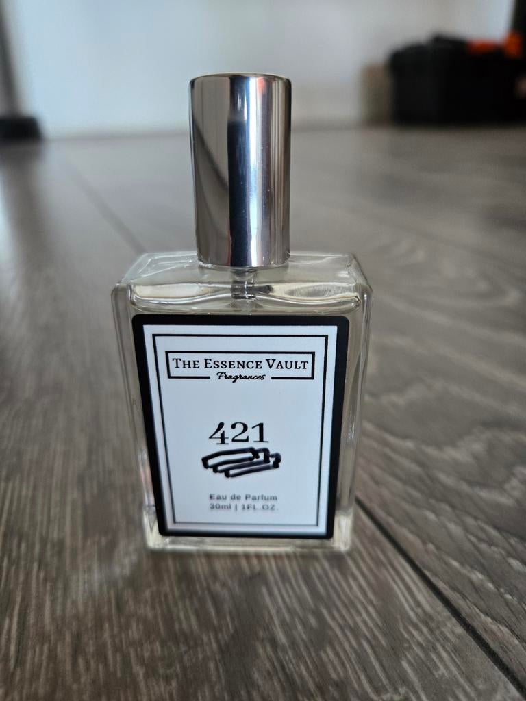 The Essence Vault 421 (Santal 33 dupe), Ophalen of Verzenden, Nieuw