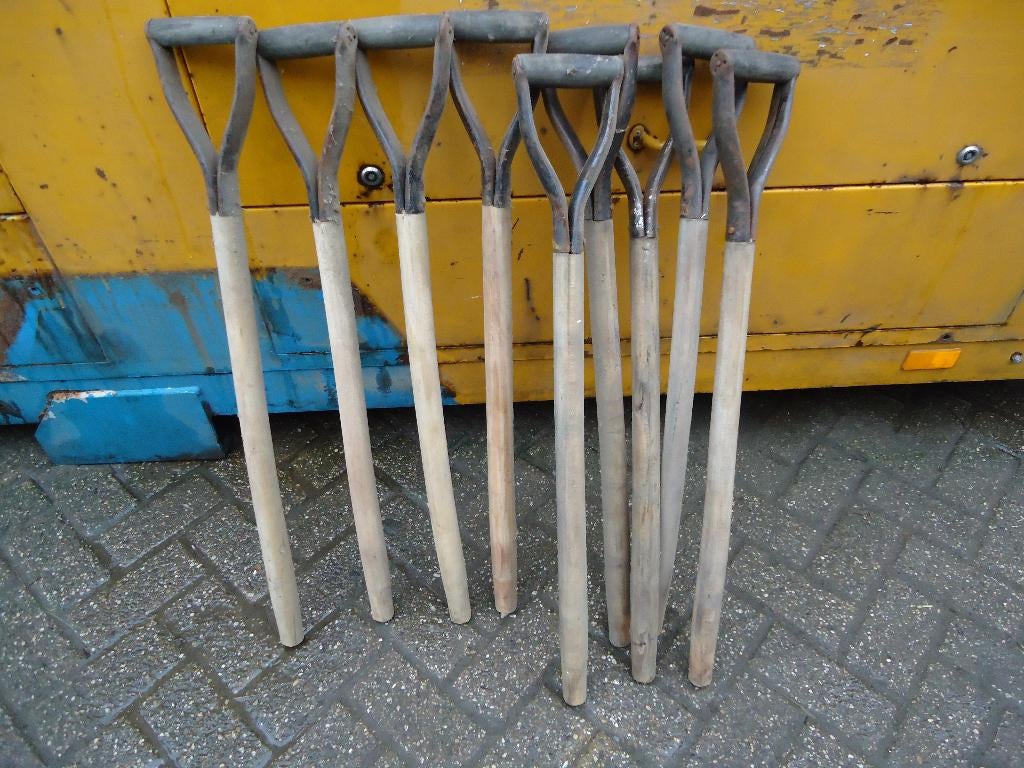 historische Schop stelen met ijzeren D handvat ,pionier, Ophalen