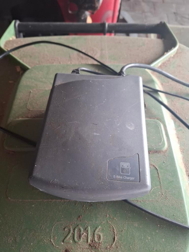 Sparta E-Bike Oplader - Accu Oplader Elektrische Fiets, Fietsen en Brommers, Ophalen of Verzenden, Gebruikt