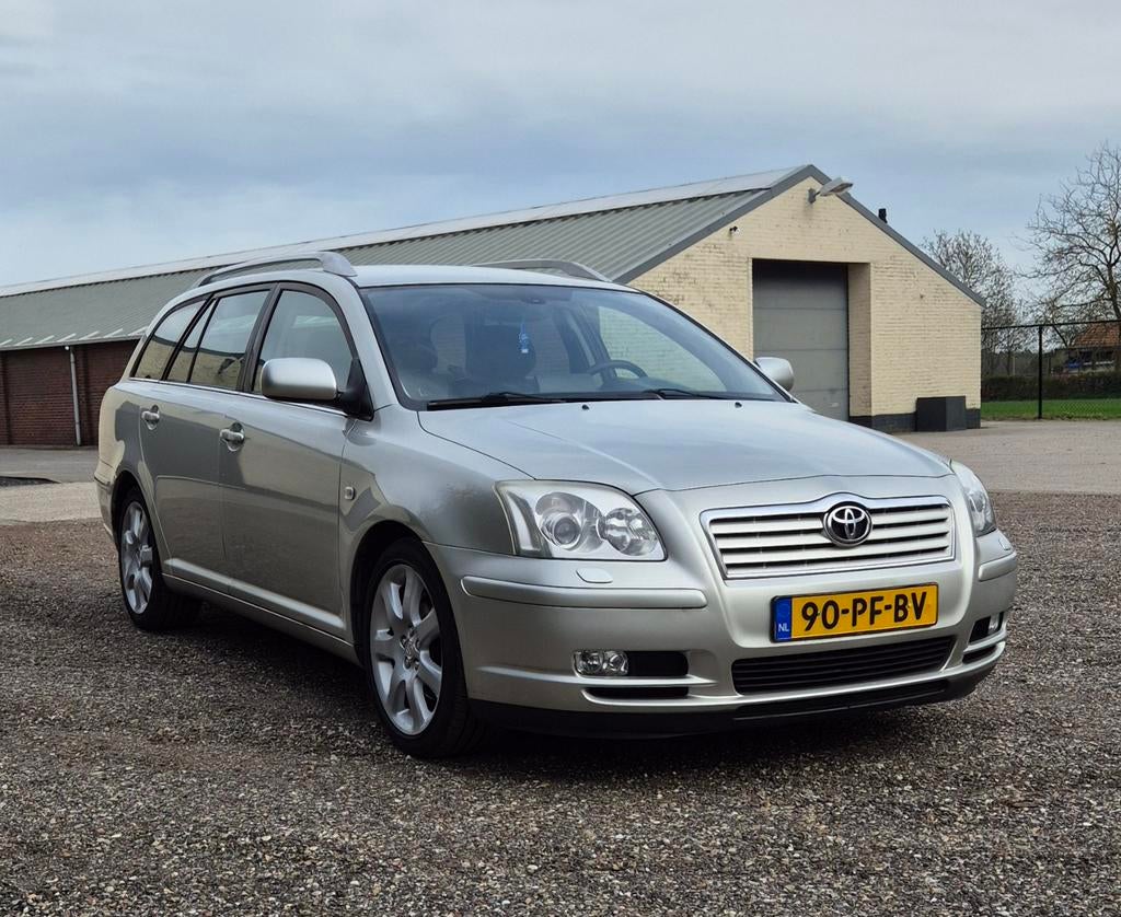 Toyota Avensis 2.4vvti automaat bj 2004, Overige merken, Lichtmetalen velgen, Particulier, 5 tot 6 meter