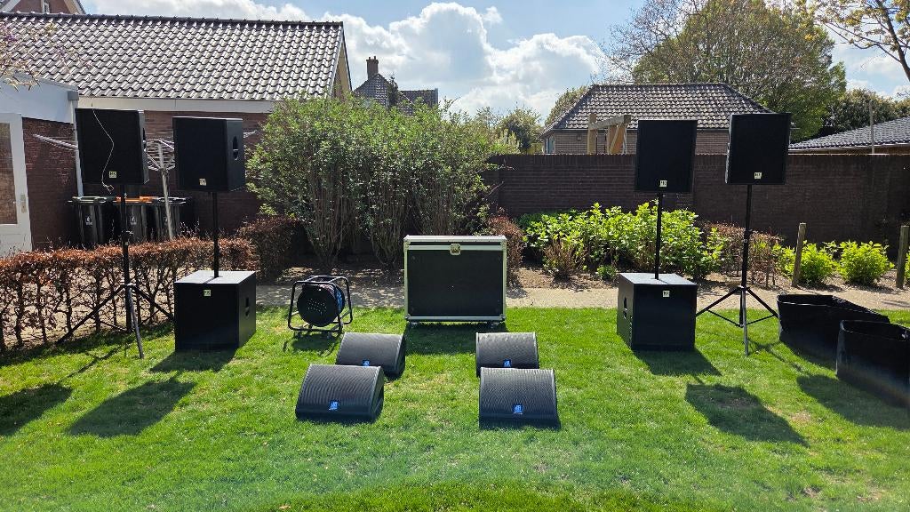 speakerset+ monitoren+ mixer en bekabeling, Ophalen, Zo goed als nieuw, Audio
