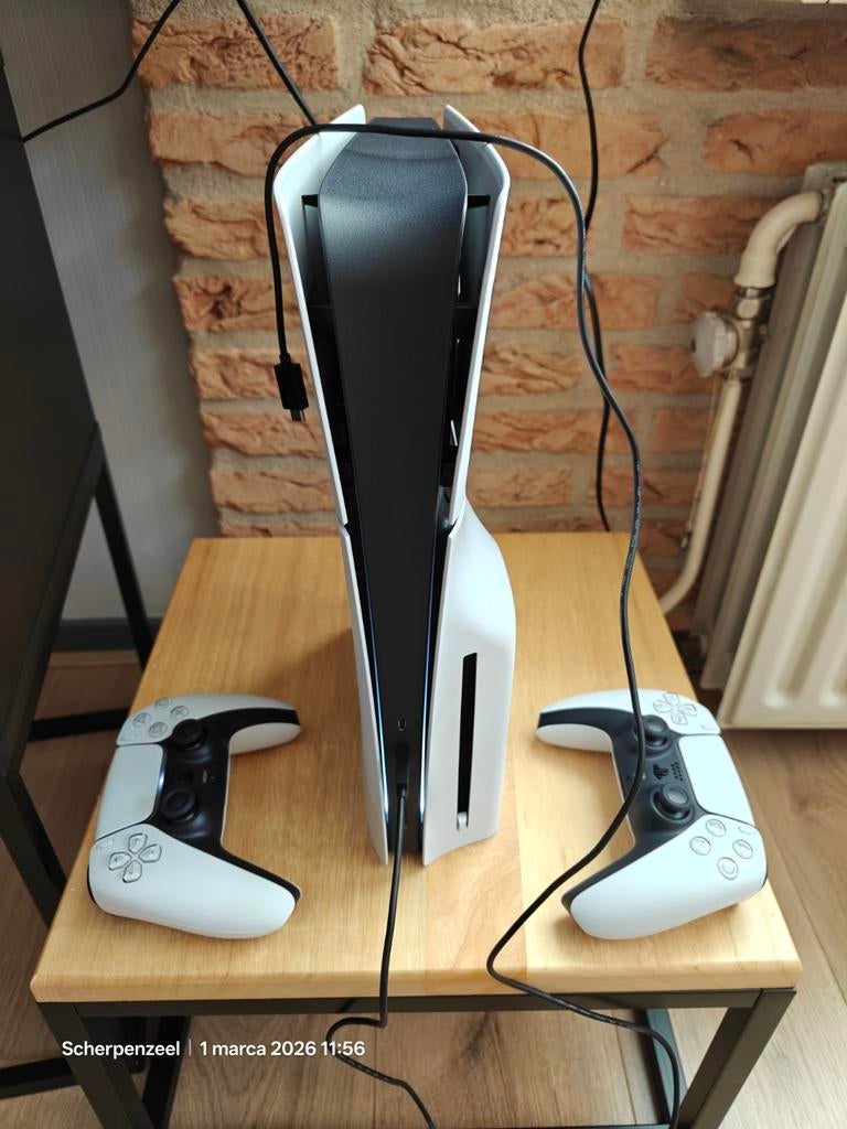 PlayStation 5 Disc Edition, Spelcomputers en Games, Ophalen, Zo goed als nieuw, Playstation 5