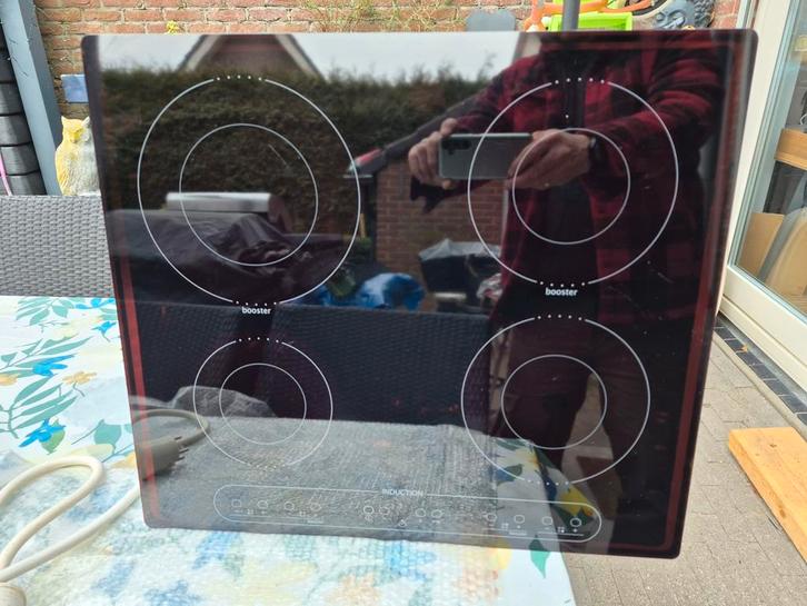 Inductie kookplaat IKEA 56x49cm in goede staat, Witgoed en Apparatuur, Kookplaten, Zo goed als nieuw, Inbouw, Inductie, 4 kookzones