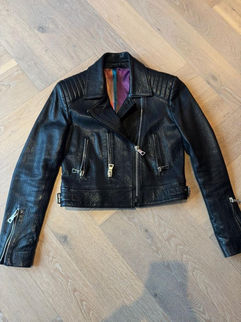 Leren jas met zilverkleurige details S, Ophalen of Verzenden, Zo goed als nieuw, Maat 36 (S), Zwart