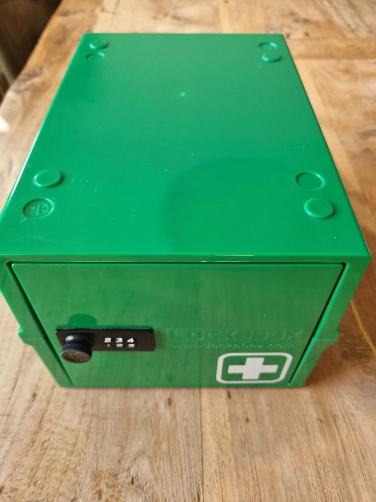Medicijn box, Diversen, Verpleegmiddelen, Ophalen of Verzenden, Nieuw