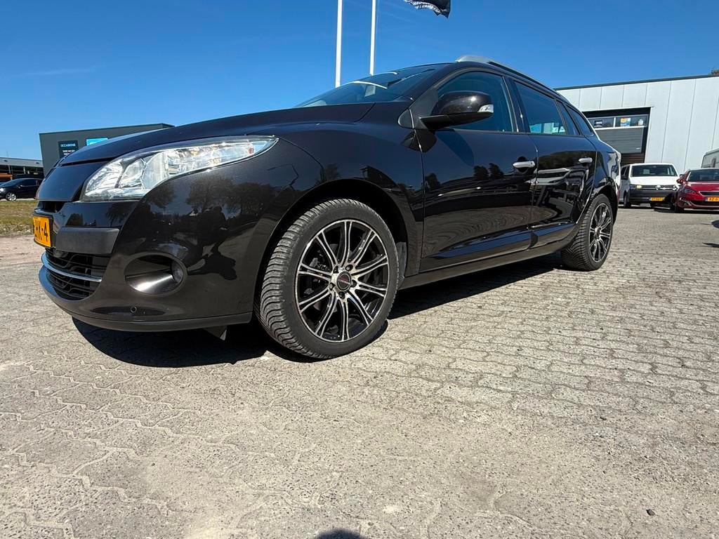 Renault Mégane Estate 1.4 TCe Dynamique, Voorwielaandrijving, Euro 5, 15 km/l, Gebruikt