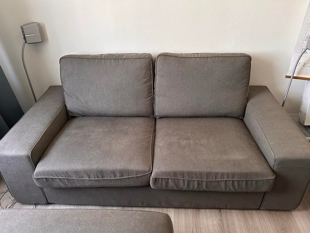 KIVIK 2-zitsbank met hocker van IKEA, Huis en Inrichting, Banken | Sofa's en Chaises Longues, Ophalen, Gebruikt, 150 tot 200 cm