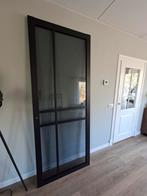 Zwarte opdekdeur met getint glas 231,5 x 90,5 breedste maat, Ophalen, Glas, Binnendeur, 215 cm of meer
