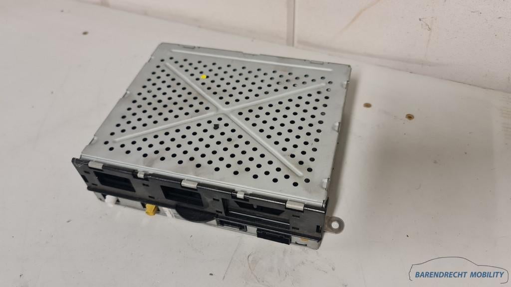 Radio module Audi A8 Q7 4E 4E0035541B multimedia radio ontva, Gebruikt, AUDI AG, Auto-Union-Strasse 1
85045  Ingolstadt, DE, Kundenbetreuung@audi.de