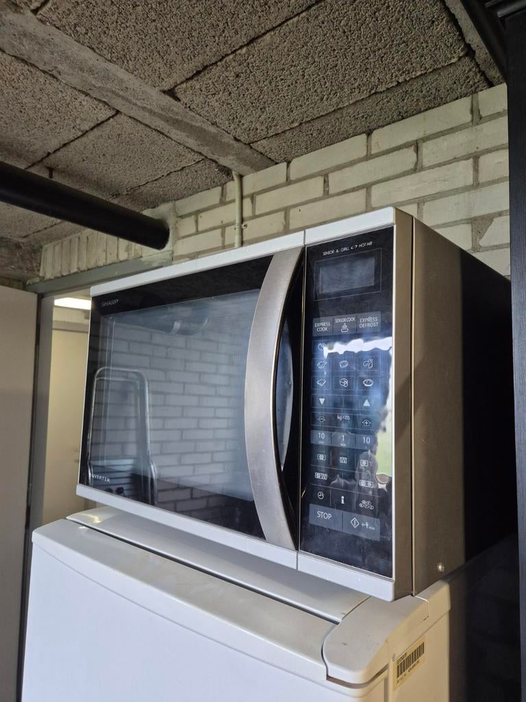 Ruime combi-magnetron/oven - SHARP, Witgoed en Apparatuur, Ovens, Ophalen
