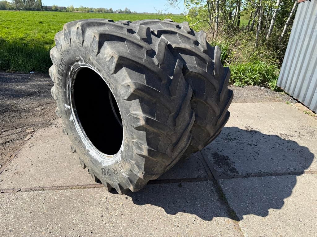 Pirelli 540/65R28 banden - Set van 2, Zakelijke goederen, Agrarisch | Onderdelen | Banden, Velgen en Assen, Ophalen