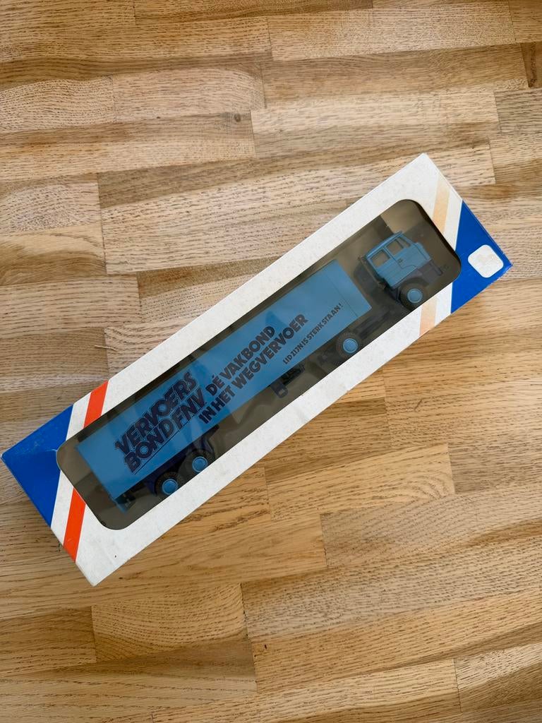 Lion toys, Ophalen of Verzenden, Zo goed als nieuw, Bus of Vrachtwagen, Lion Toys