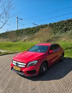 Mercedes-Benz GLA Gla200 1.6 turbo Aut7 18' AMG Jupiter Rood, Auto's, Mercedes-Benz, 715 kg, Leder en Stof, 1595 cc, Particulier