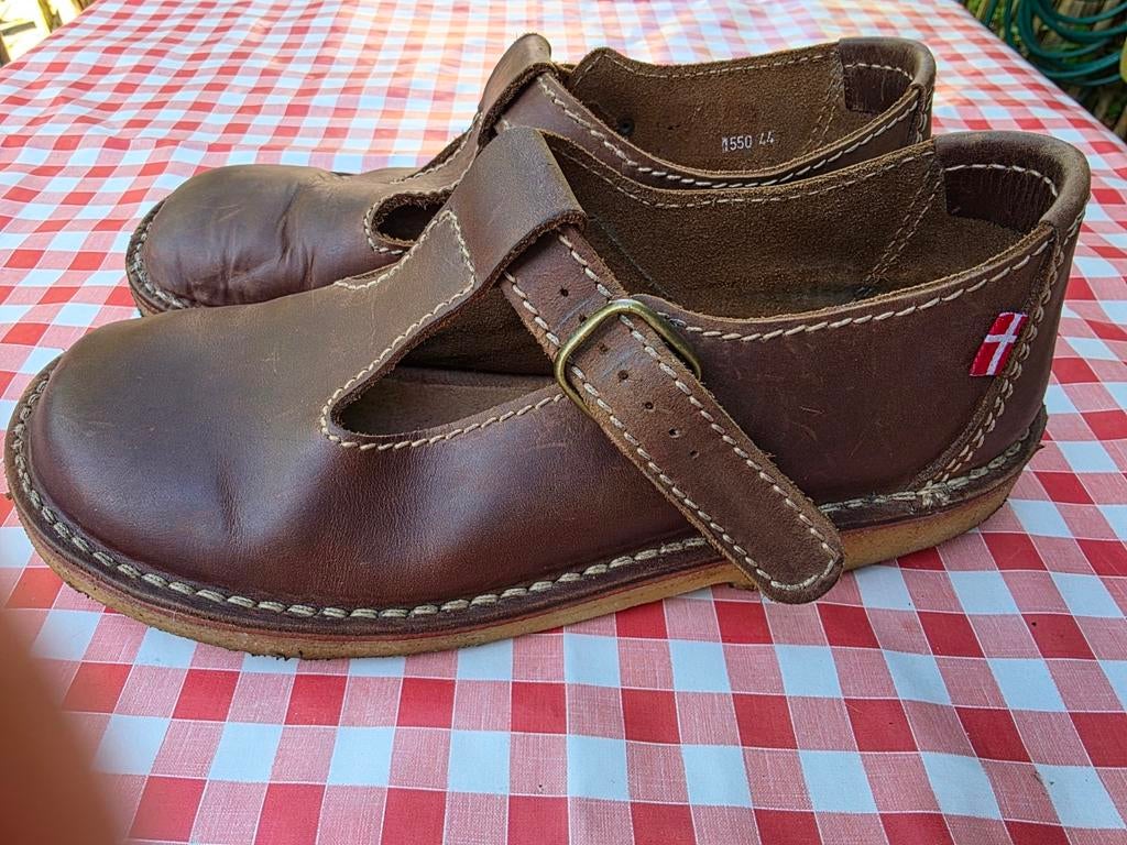 Duckfeet Lolland Mary Janes 44 (43) cocoa, Kleding | Dames, Schoenen, Ophalen of Verzenden, Zo goed als nieuw, Zwart, Sneakers of Gympen